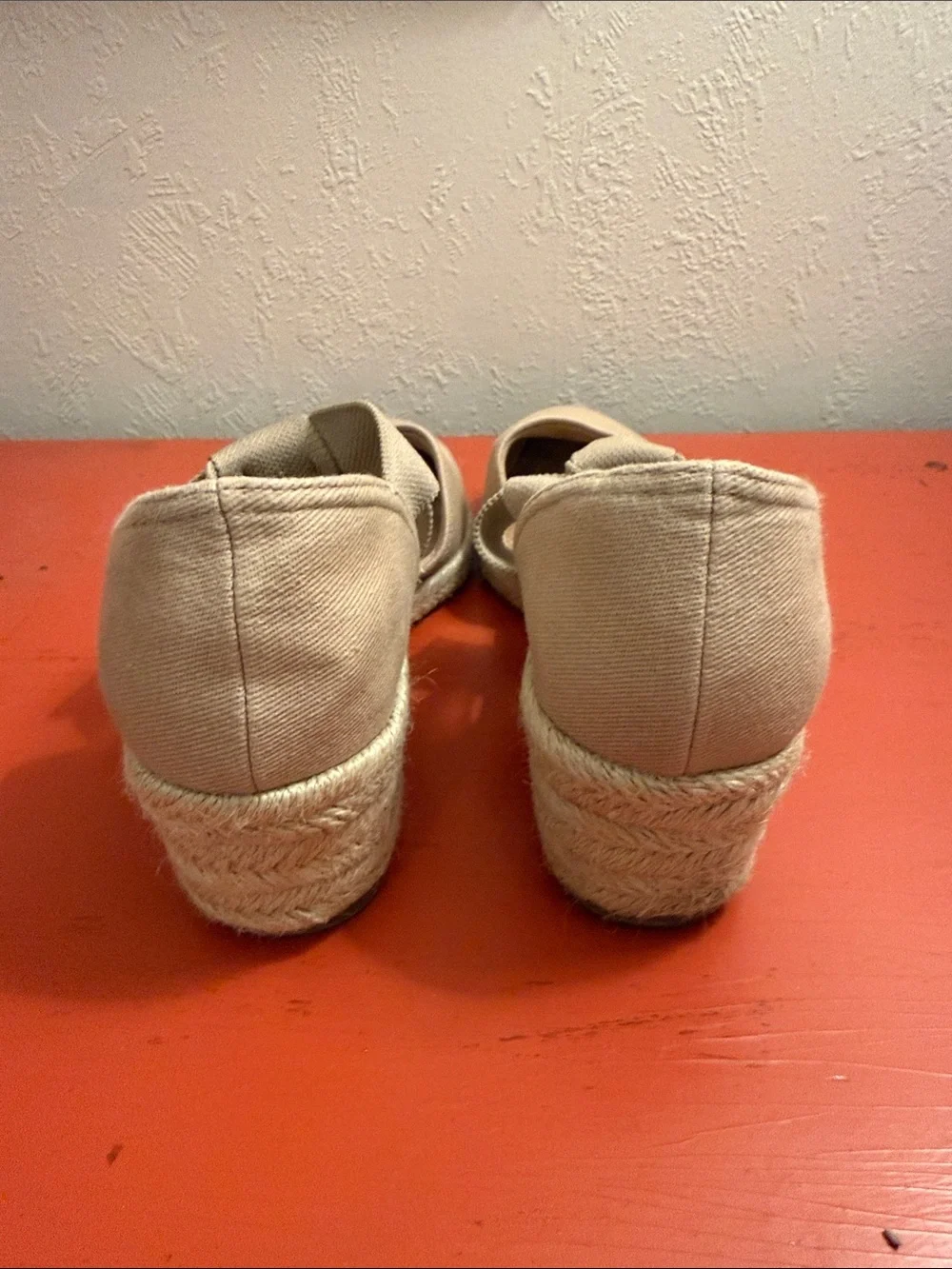 Life Stride Kascade Tan Beige Espadrille Wedge with Ankle Bow size 8.5